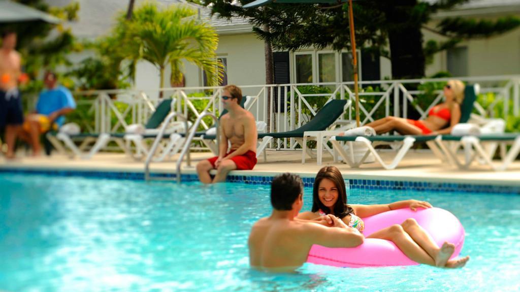 Bay View Suites Paradise Island Нассау Экстерьер фото