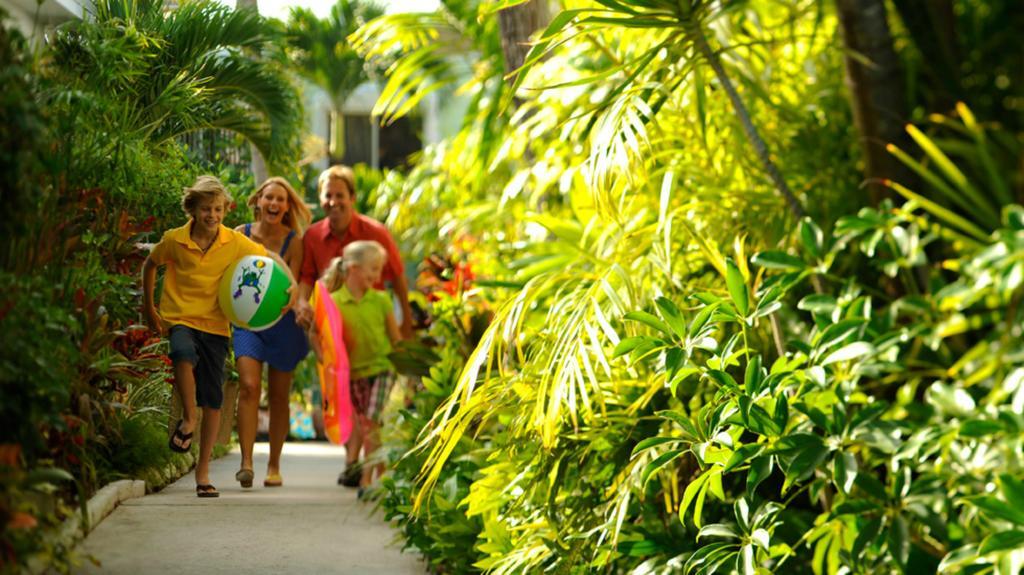Bay View Suites Paradise Island Нассау Экстерьер фото