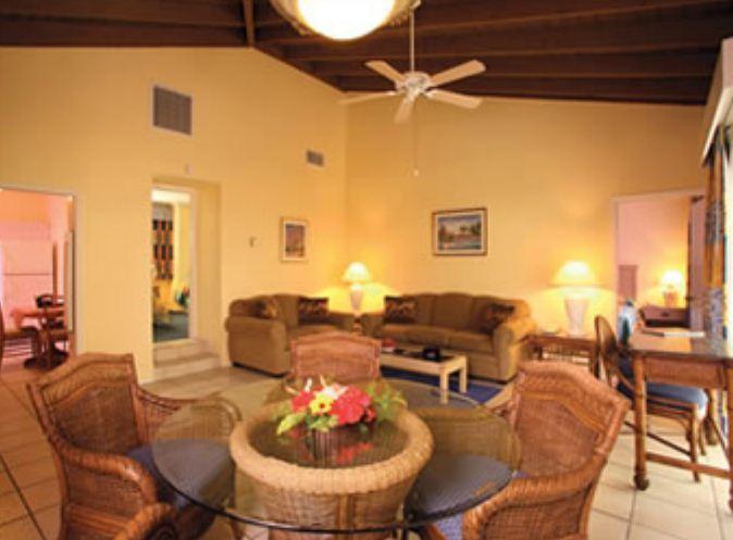 Bay View Suites Paradise Island Нассау Экстерьер фото