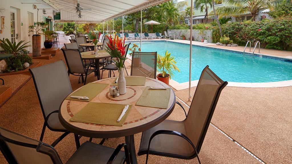 Bay View Suites Paradise Island Нассау Экстерьер фото