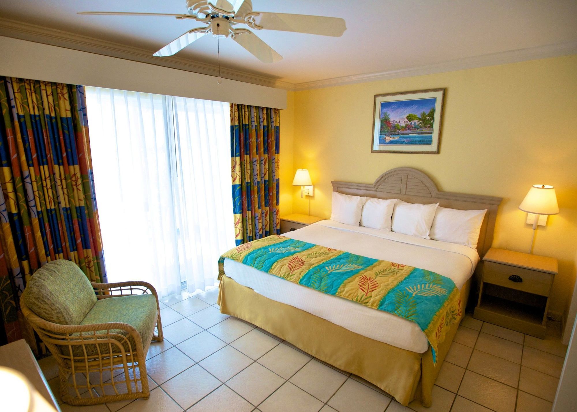 Bay View Suites Paradise Island Нассау Экстерьер фото