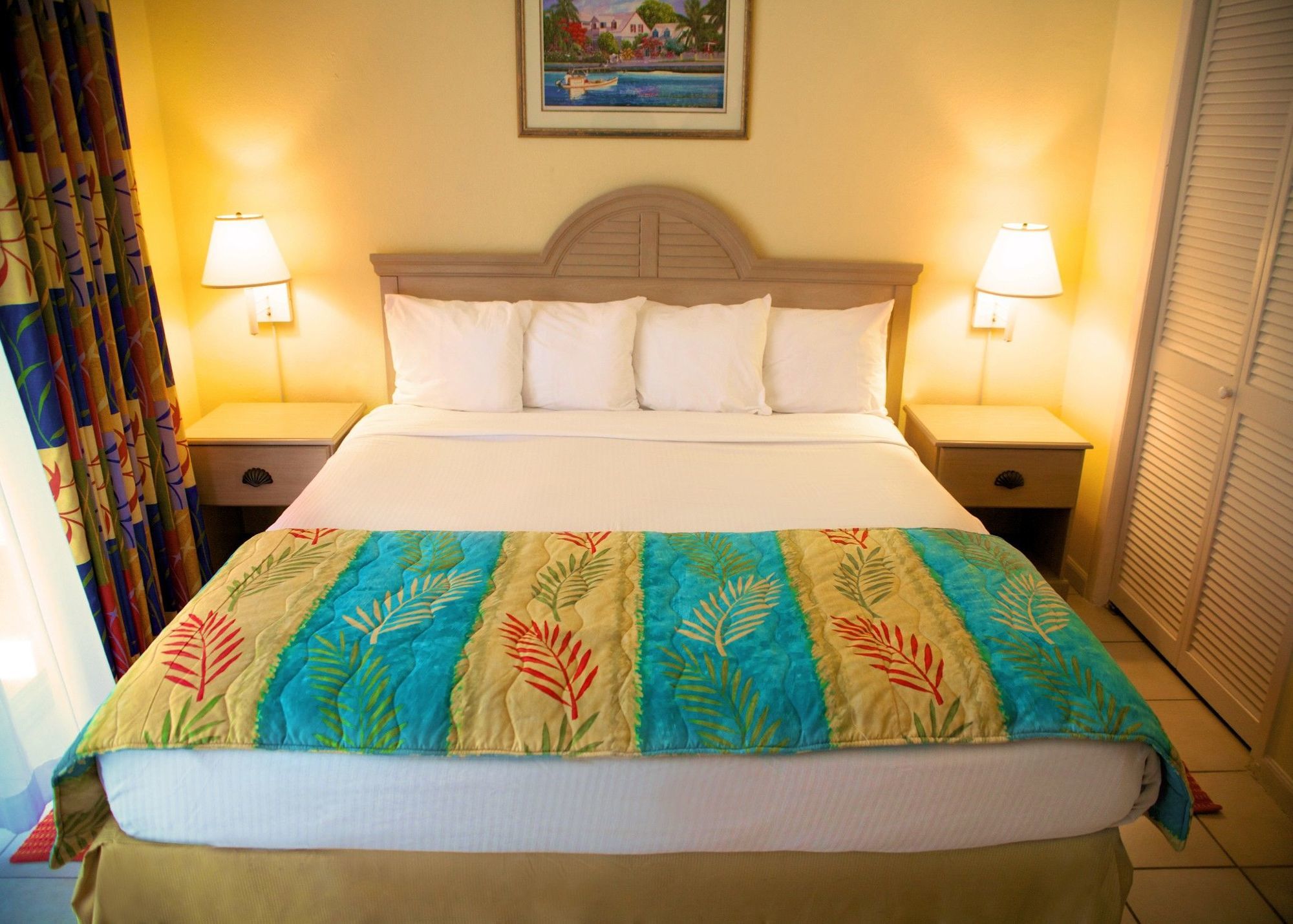 Bay View Suites Paradise Island Нассау Экстерьер фото