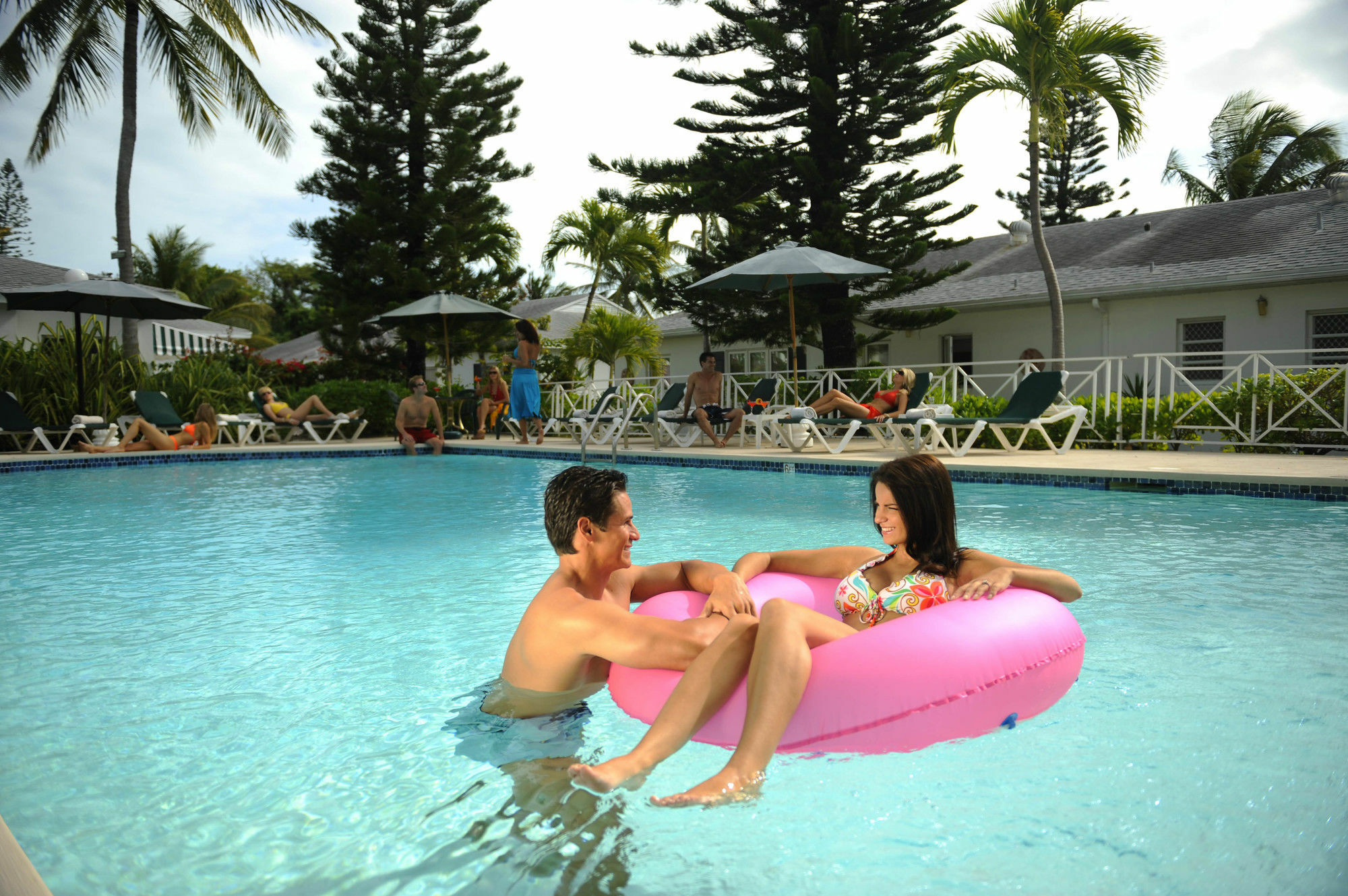 Bay View Suites Paradise Island Нассау Экстерьер фото
