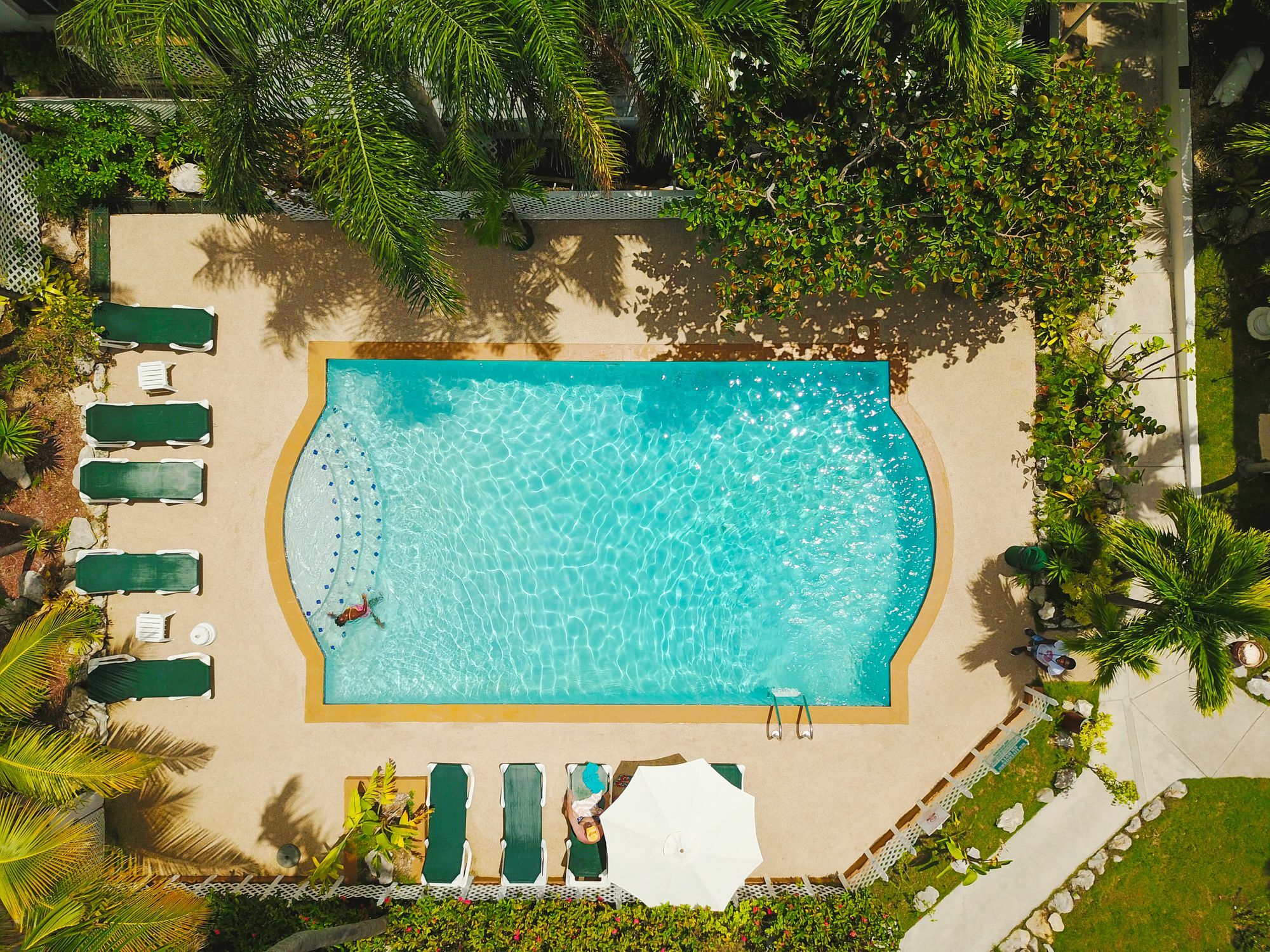 Bay View Suites Paradise Island Нассау Экстерьер фото