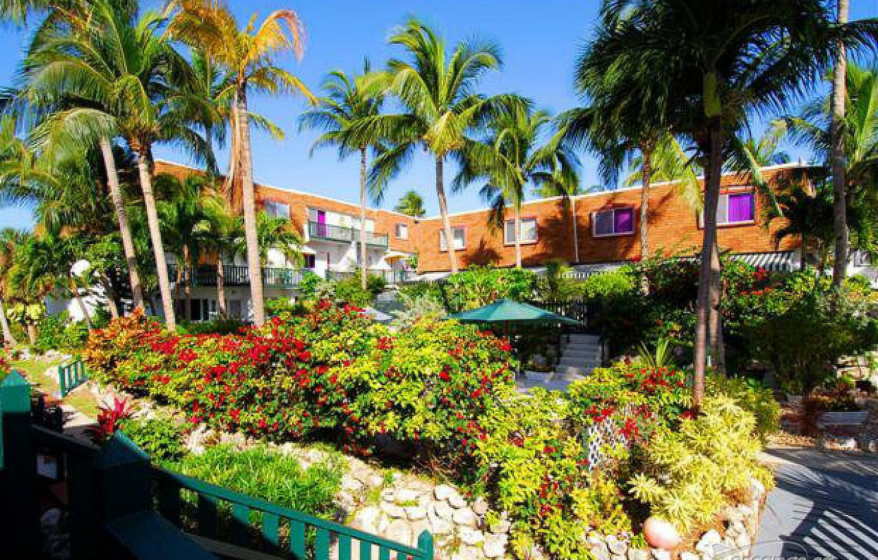 Bay View Suites Paradise Island Нассау Экстерьер фото